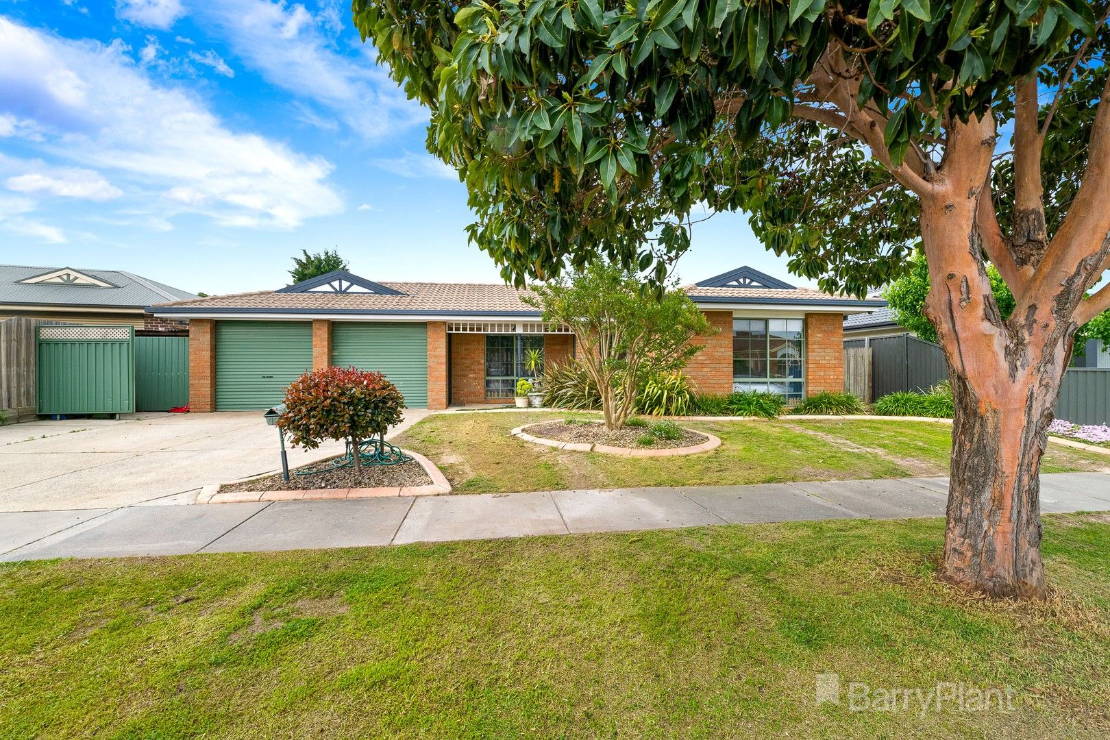4 bedrooms House in 13 Meldrum Court NARRE WARREN SOUTH VIC, 3805