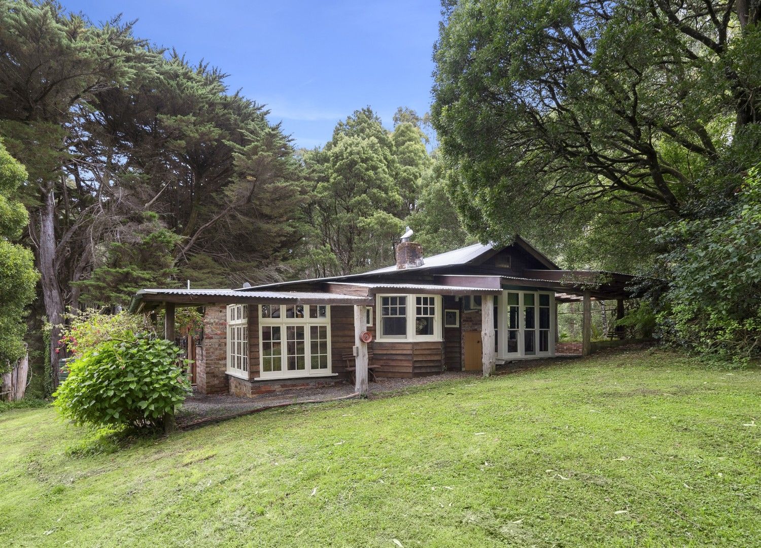 905 Forrest Apollo Bay Road, Barramunga VIC 3249, Image 0