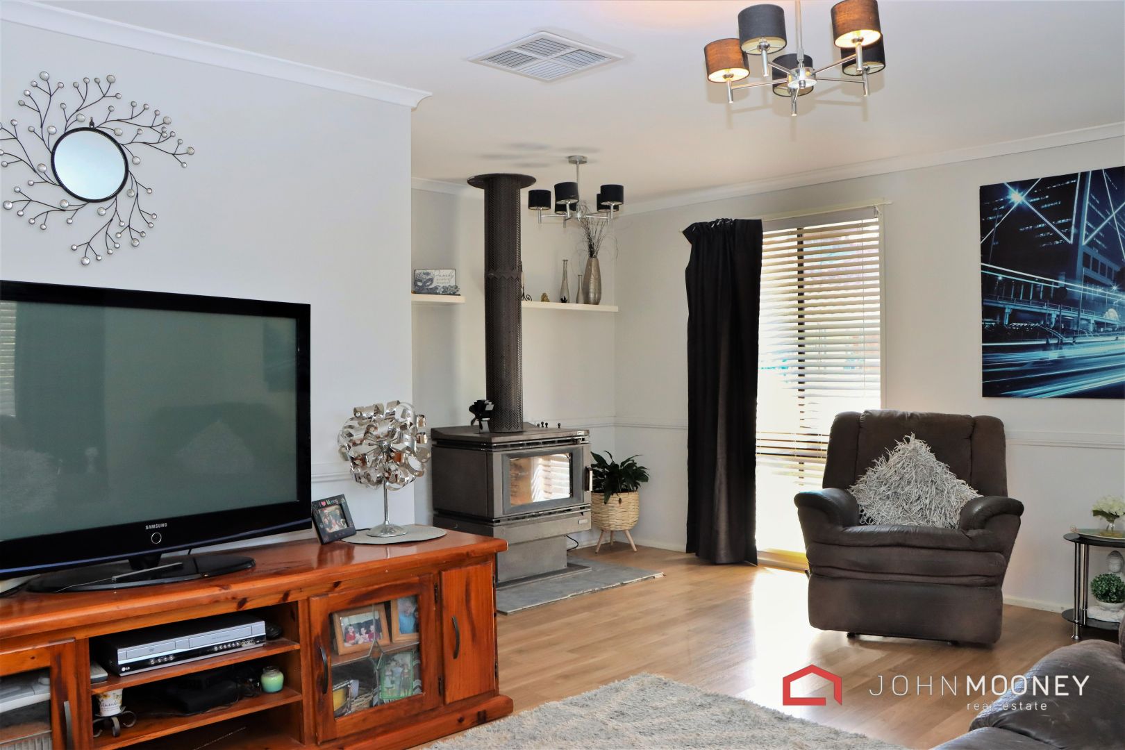 37 Cox Avenue, Forest Hill NSW 2651, Image 1