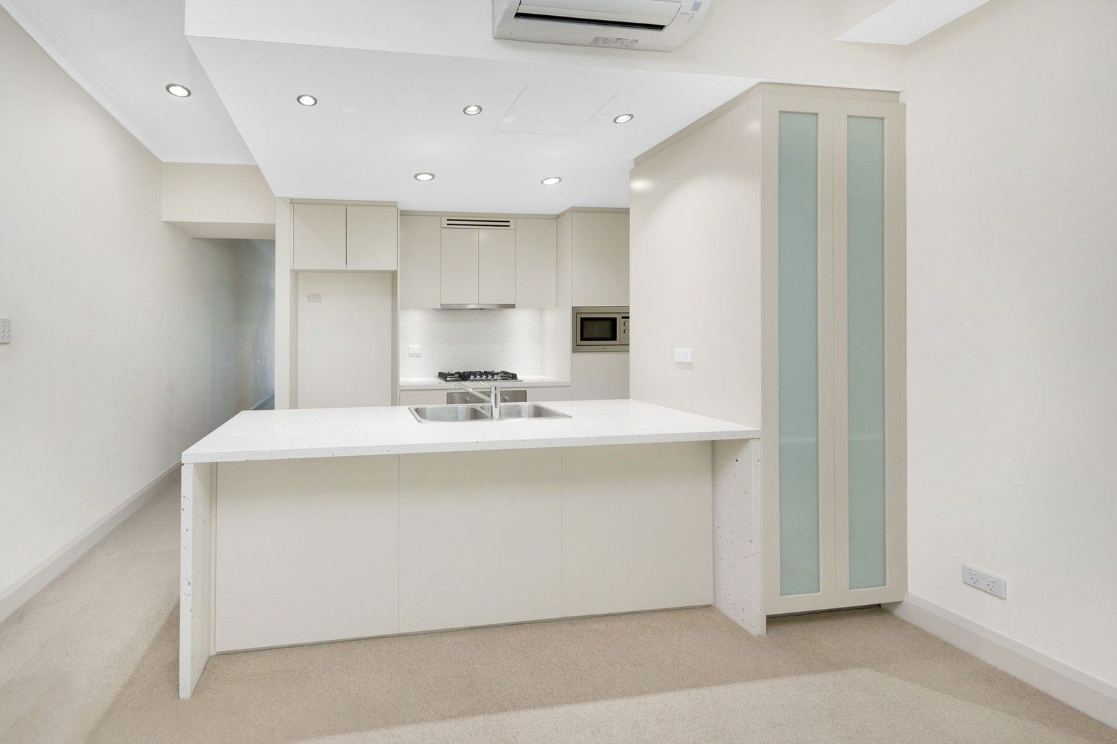 1 bedrooms Apartment / Unit / Flat in 302/2 TIMBROL AVENUE RHODES NSW, 2138
