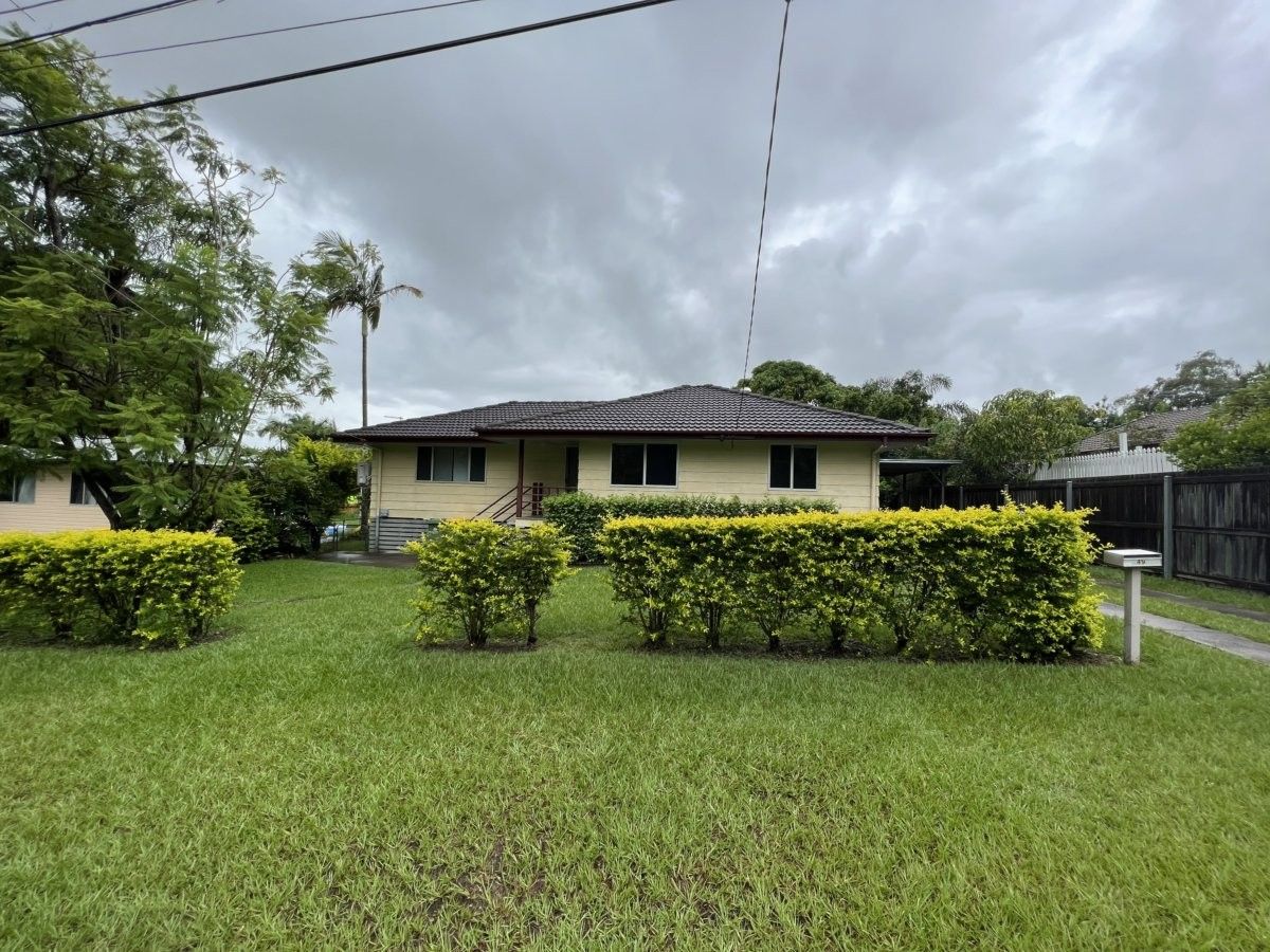 4 bedrooms House in 49 Crest Street BEENLEIGH QLD, 4207