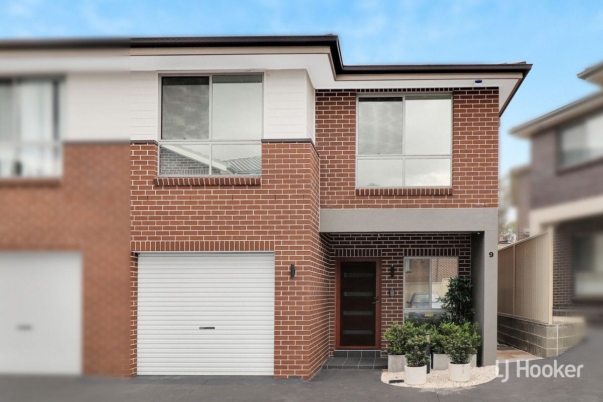 9 Playford Glade, Quakers Hill NSW 2763, Image 0