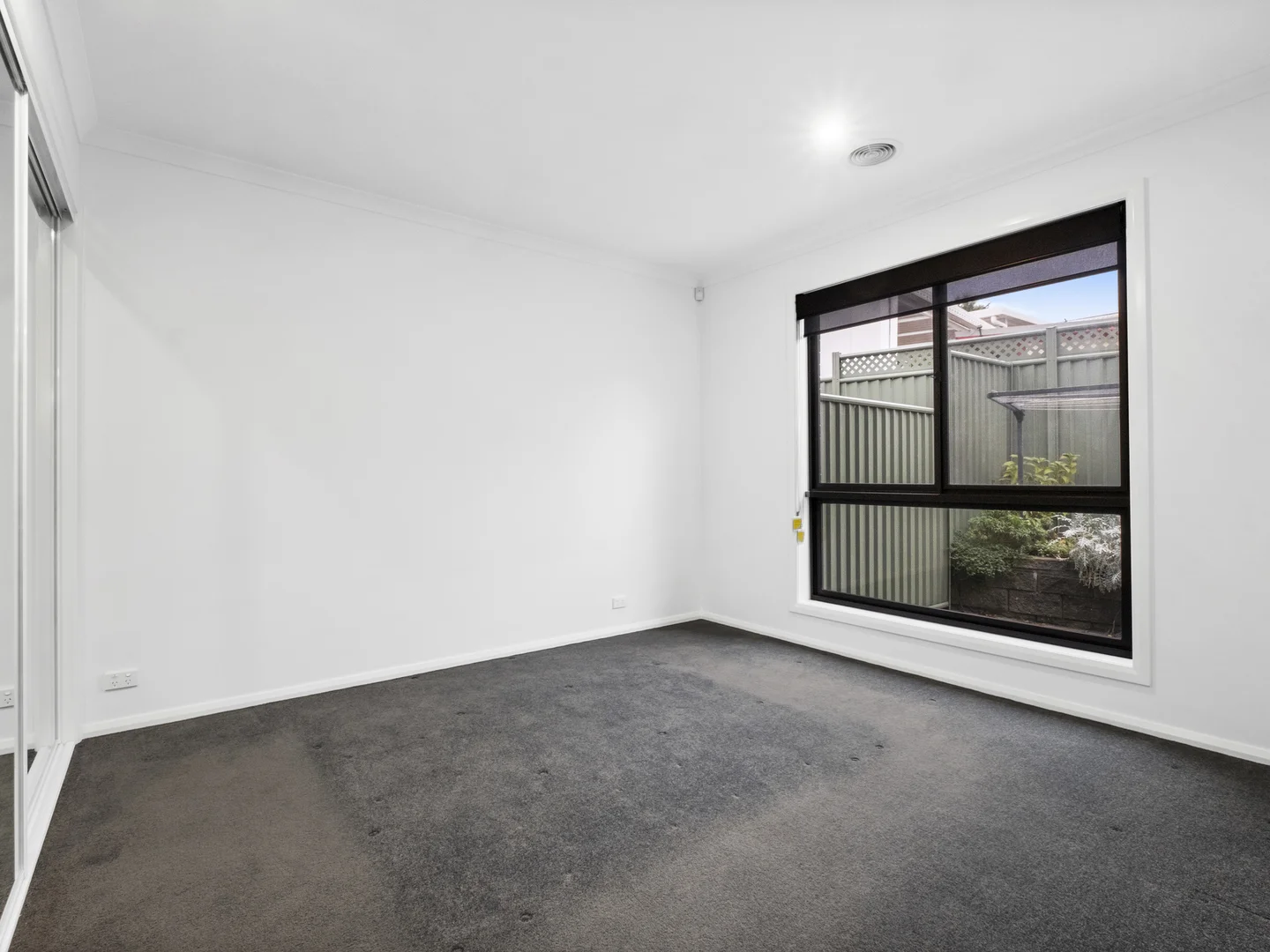 Additional image 9 of 4/2 Shumack Street, Weetangera ACT 2614