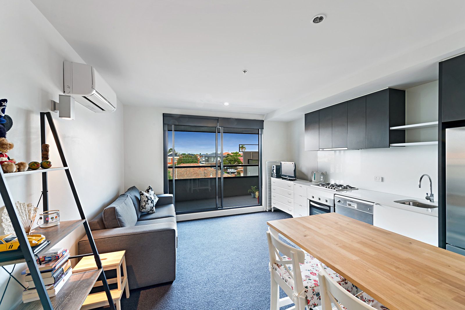 215/55 Collins Street, Essendon VIC 3040, Image 0