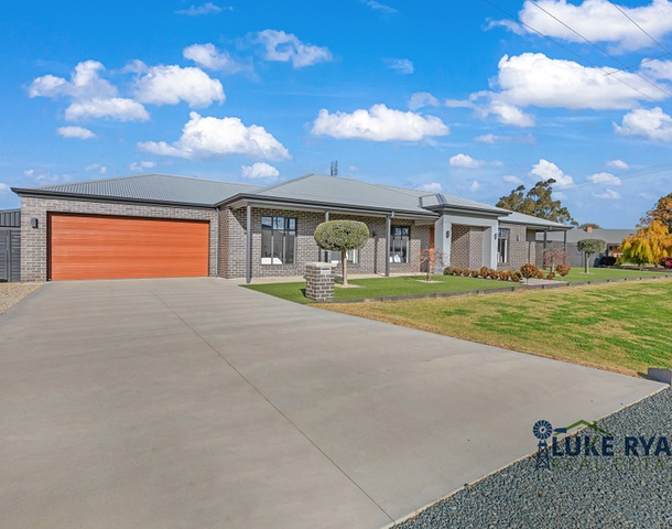 50 Jeffrey Street, Elmore VIC 3558