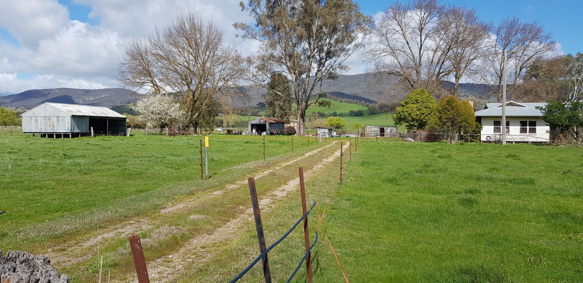 56 Tallangatta Creek Rd, Tallangatta Valley VIC 3701, Image 1