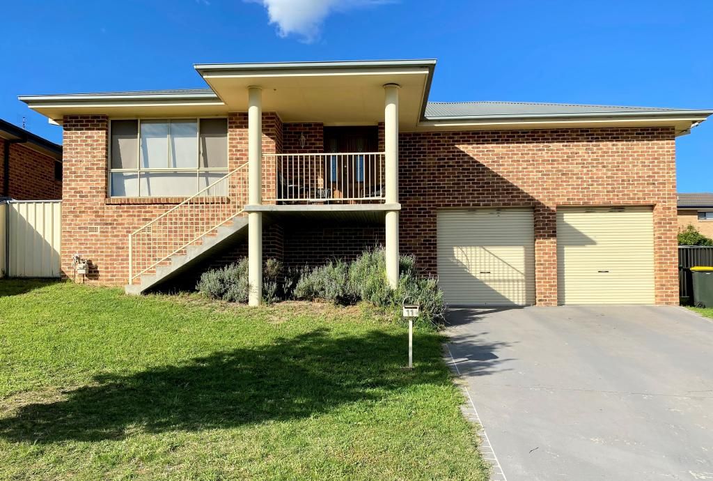 11 Hambrook Place, Young NSW 2594, Image 0