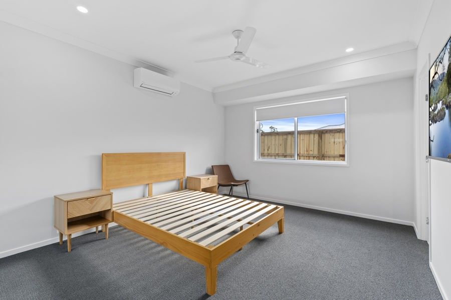 1 bedrooms House in R1,2&3 43 Birchwood Street PARK RIDGE QLD, 4125