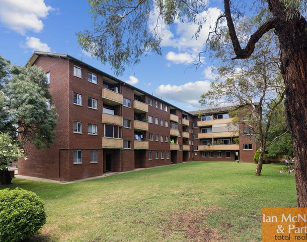 12/30 Trinculo Place, Queanbeyan East NSW 2620