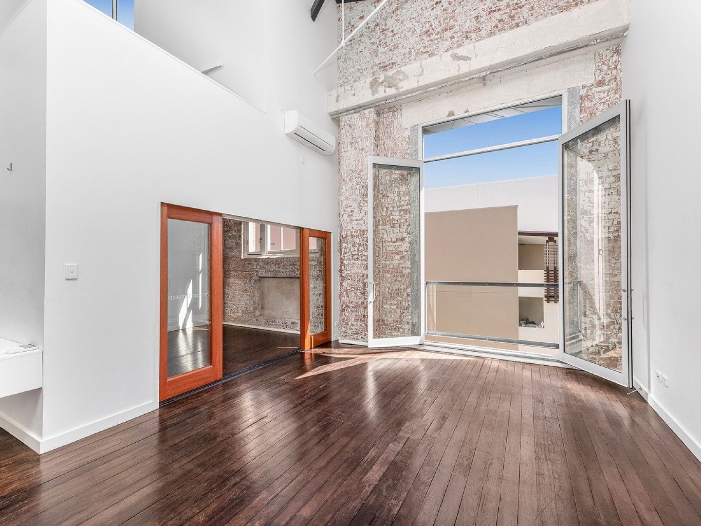 3 bedrooms Apartment / Unit / Flat in ID:7161341/64 Macquarie Street TENERIFFE QLD, 4005