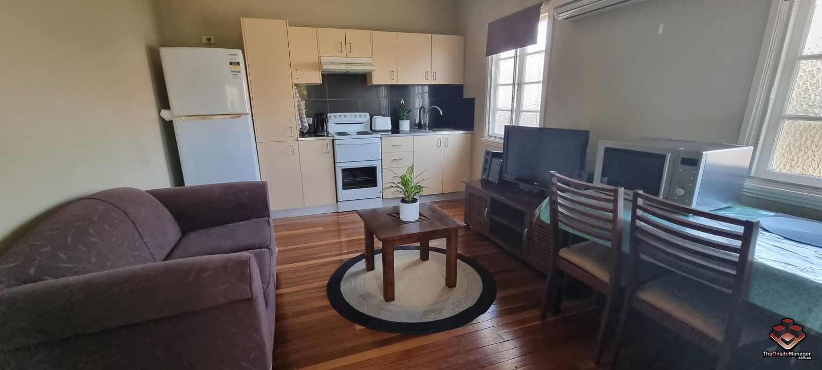 2 bedrooms Apartment / Unit / Flat in  COOPERS PLAINS QLD, 4108