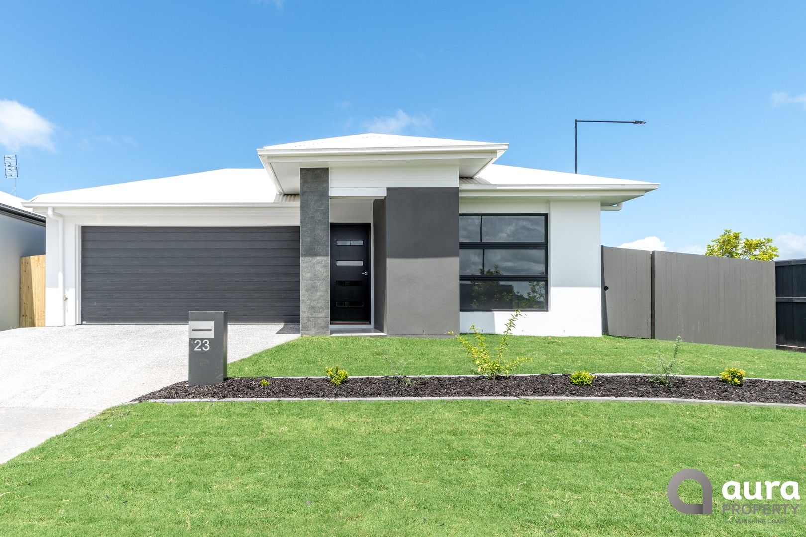 4 bedrooms House in 23 Benjamin Crescent CALOUNDRA WEST QLD, 4551