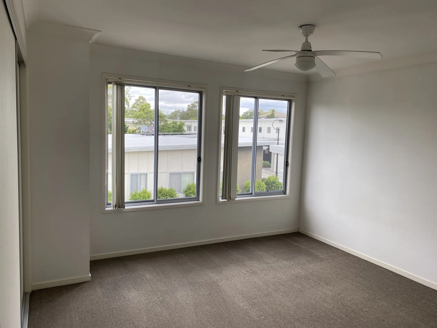 Additional image 9 of 4/2-10 Cascade Drive, Underwood QLD 4119