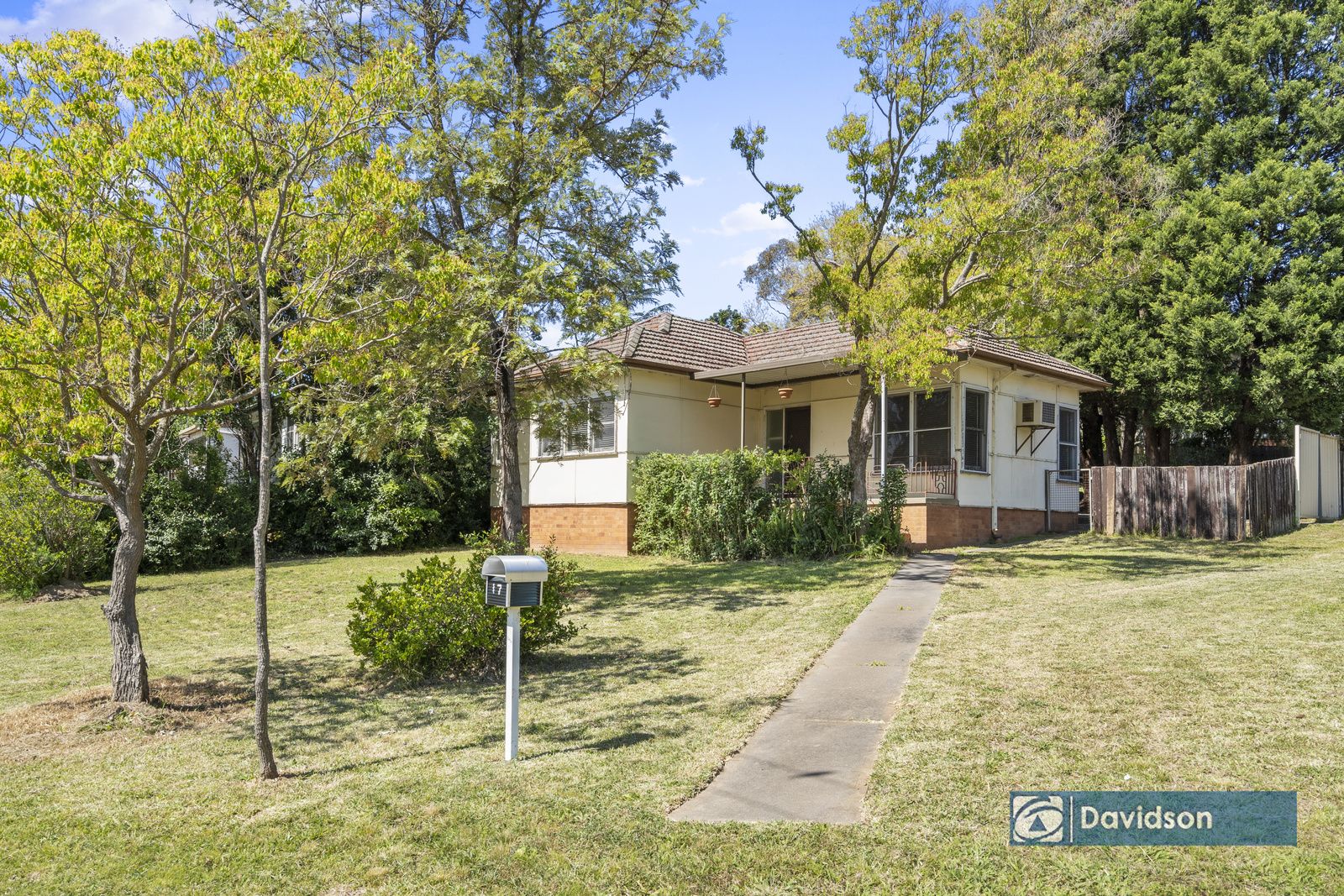 17 Farnsworth Avenue, Campbelltown NSW 2560, Image 1