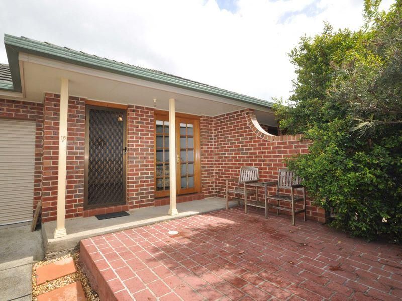 2/16 Canterbury Drive, MORPETH NSW 2321, Image 0