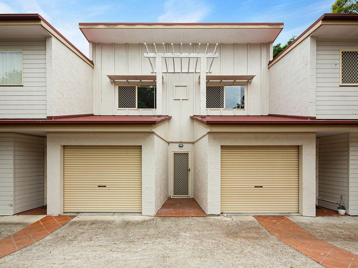 3 bedrooms Townhouse in 2/32 Rigby Street ANNERLEY QLD, 4103