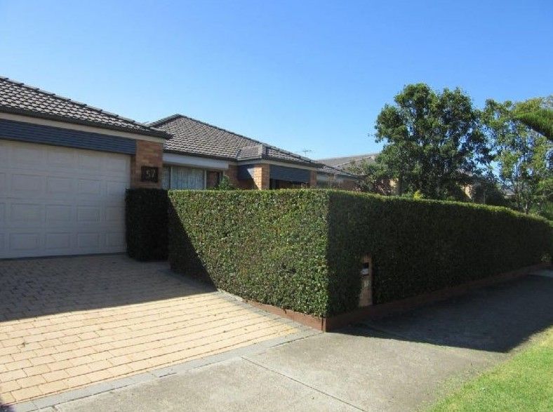 3 bedrooms House in 57 Lennon Boulevard POINT COOK VIC, 3030