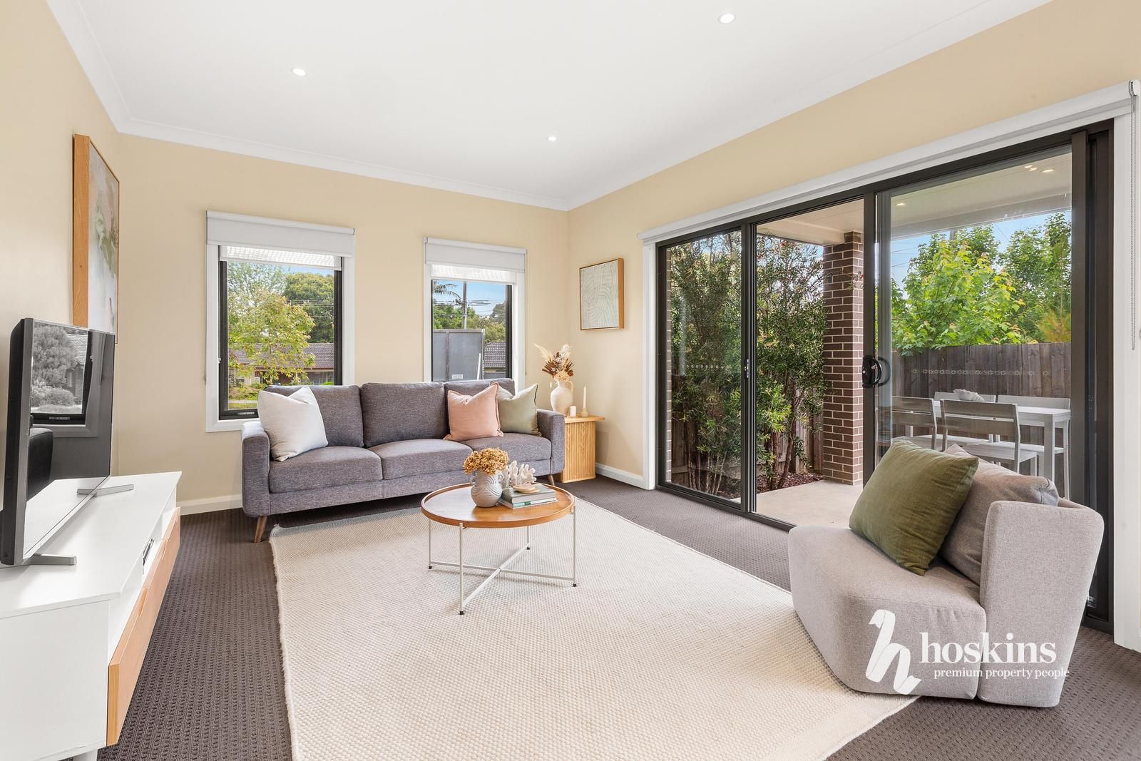 10 Kalinda Road, Croydon VIC 3136 Domain