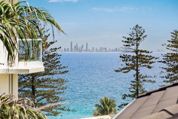 3 bedrooms Apartment / Unit / Flat in 6/23 Petrie Street RAINBOW BAY QLD, 4225