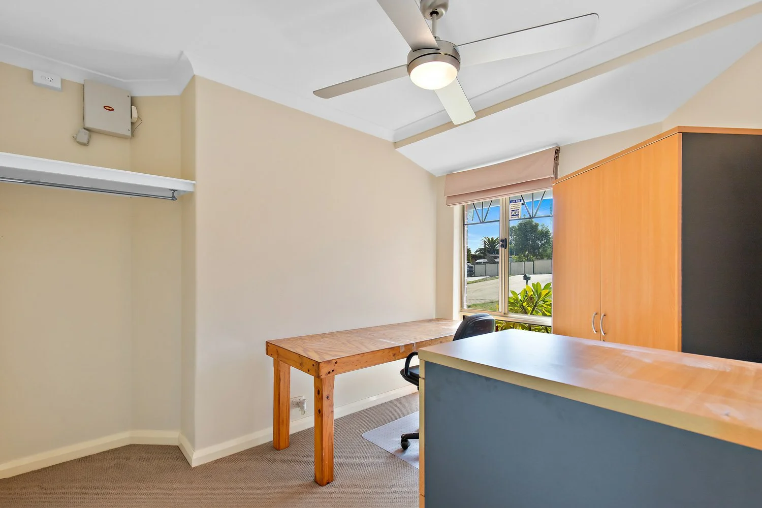 Additional image 16 of 27 Woodley Way, Parmelia WA 6167