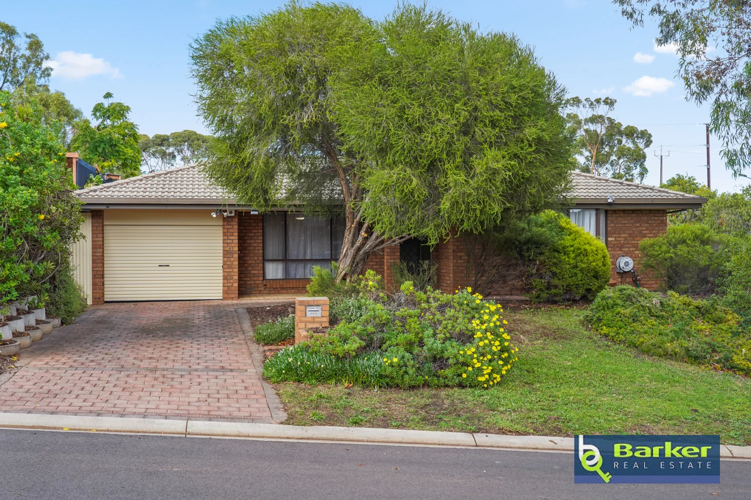 2 Illawarra Court, Craigmore SA 5114