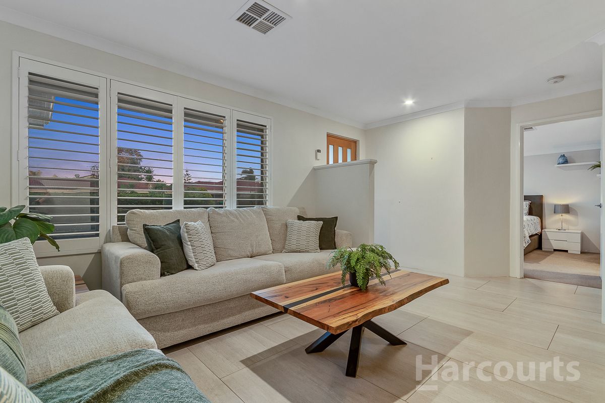 9 Thistle Grove, Currambine WA 6028, Image 2