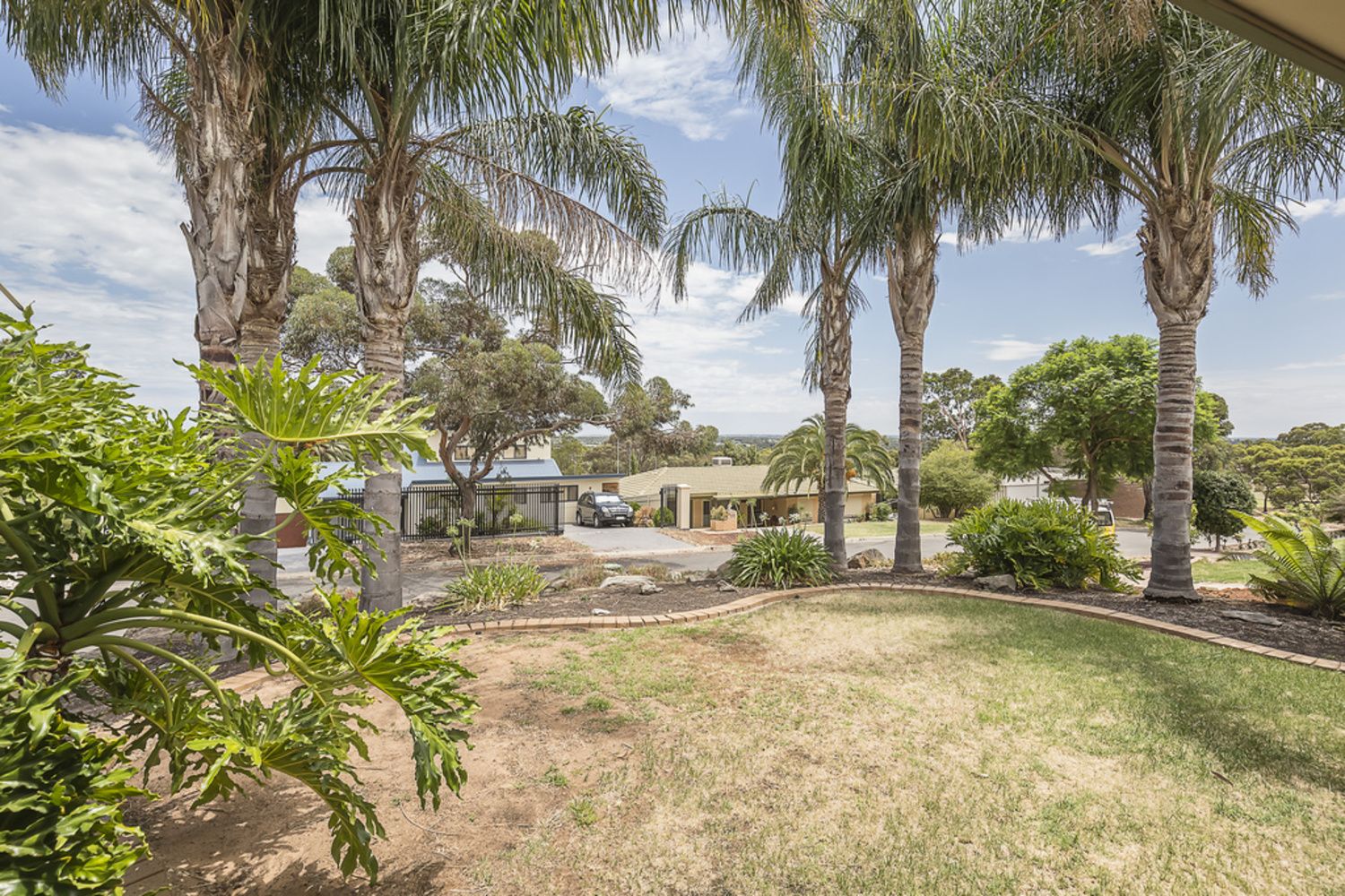 31 McKenzie Crescent, Gulfview Heights SA 5096, Image 0