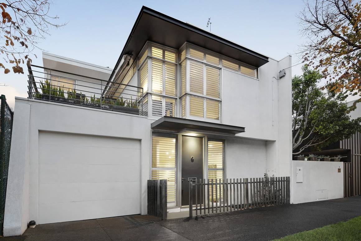 Picture of 1 Moubray Street, ALBERT PARK VIC 3206