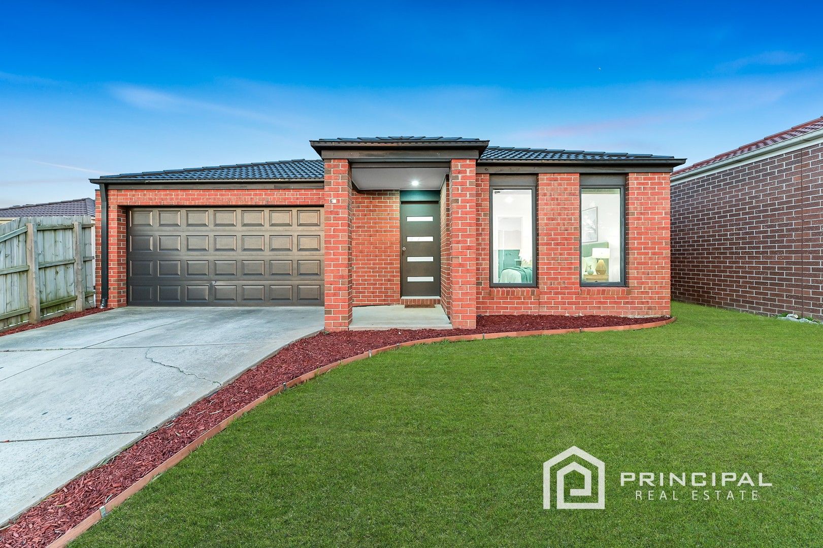4 bedrooms House in 62 Parklink Drive CRANBOURNE EAST VIC, 3977