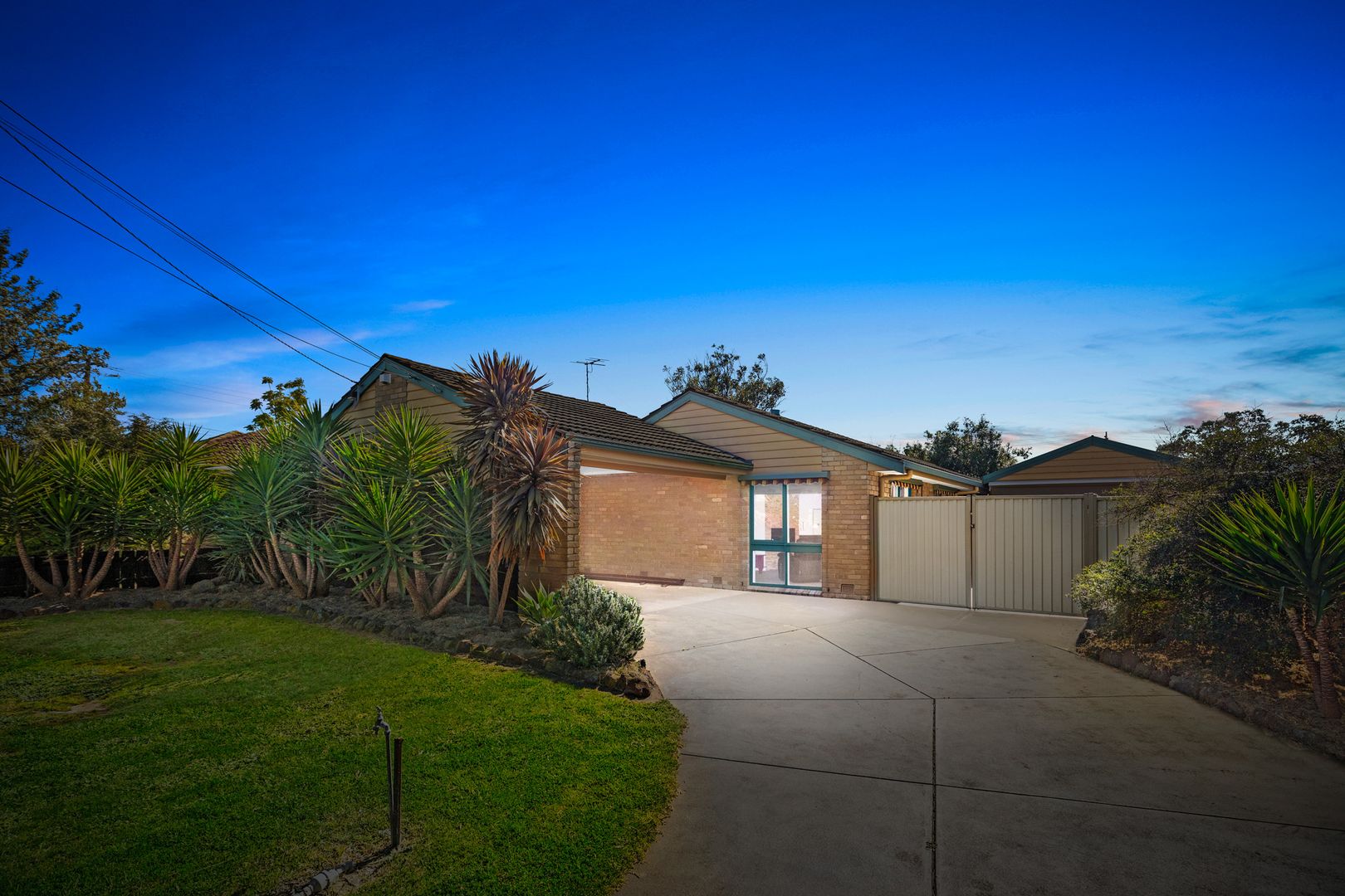 28 Herbert Avenue, Hoppers Crossing Property History & Address Research Domain