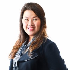 Lisa Suryawan, Sales representative