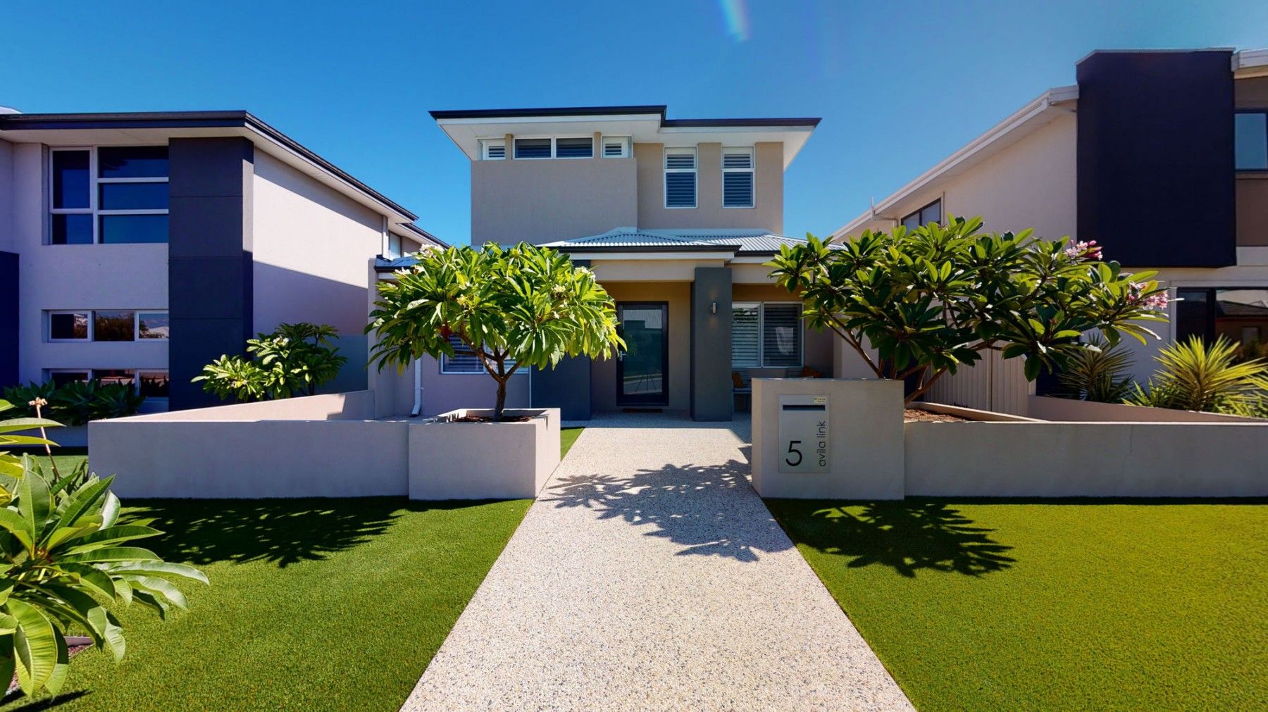 4 bedrooms House in 5 Avila Link BURNS BEACH WA, 6028