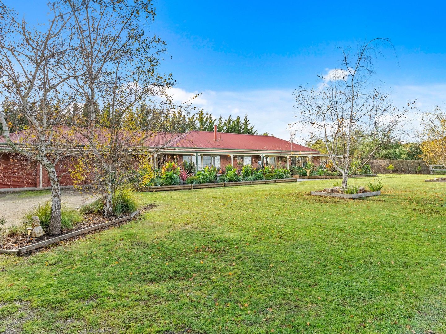 28 Blakeville Road, Ballan VIC 3342, Image 2