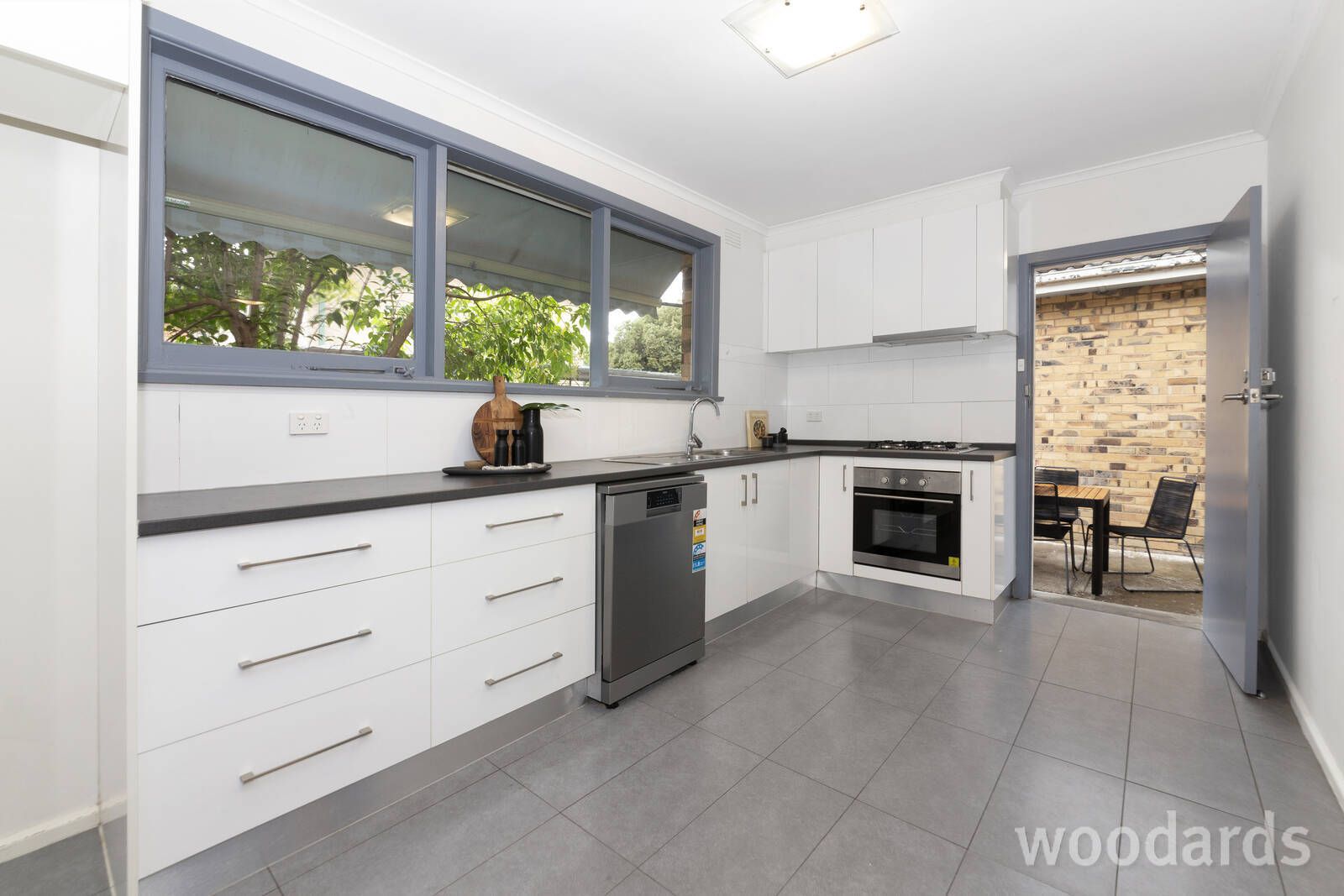 6/2 Garden Avenue, Glen Huntly VIC 3163, Image 2