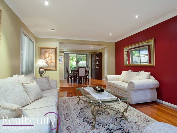 12 Chesham Place, Chipping Norton NSW 2170