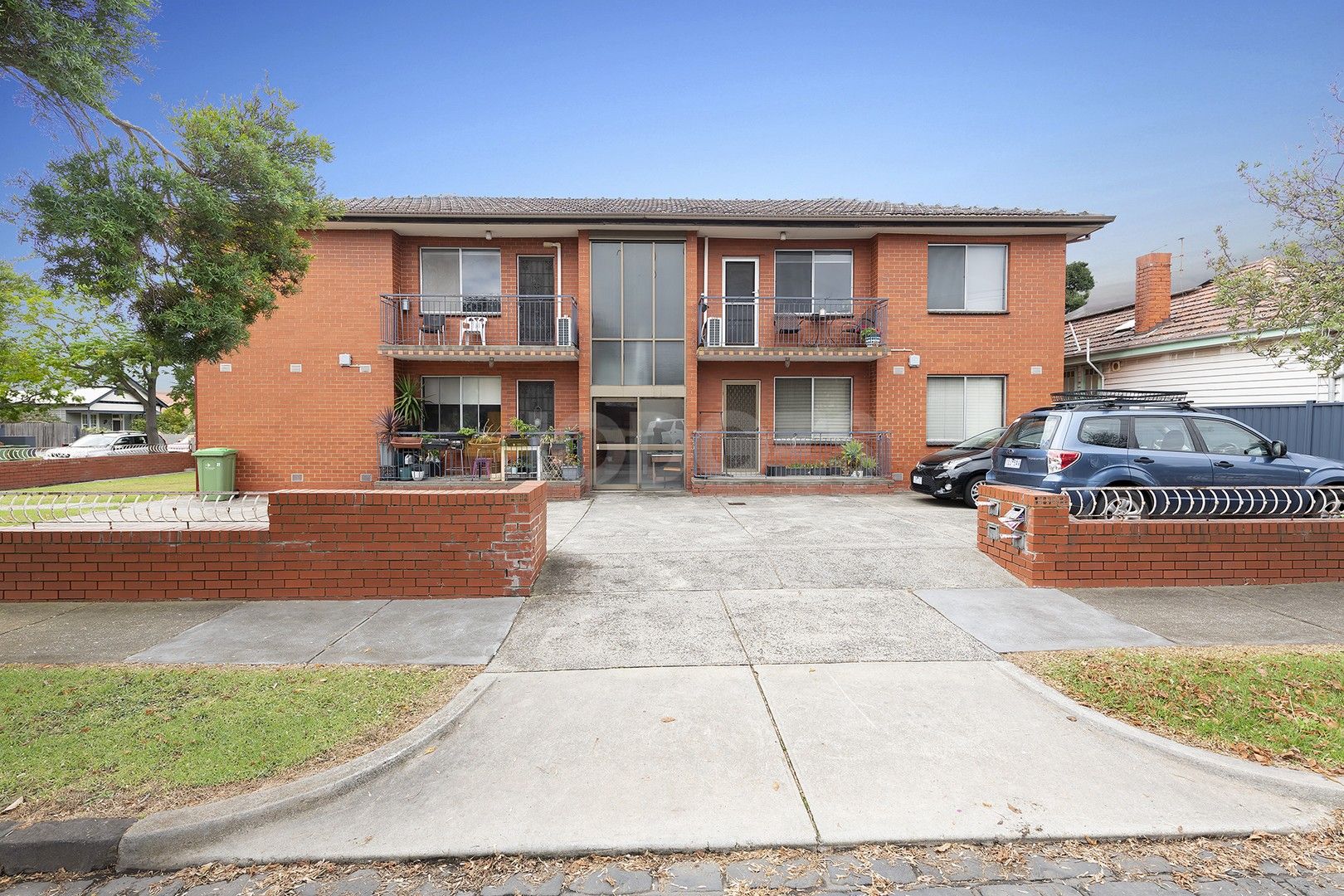 2 bedrooms Apartment / Unit / Flat in 4/31 Hobbs Street SEDDON VIC, 3011