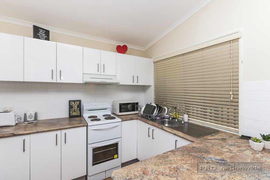 17 Brougham Avenue, Fennell Bay NSW 2283, Image 2