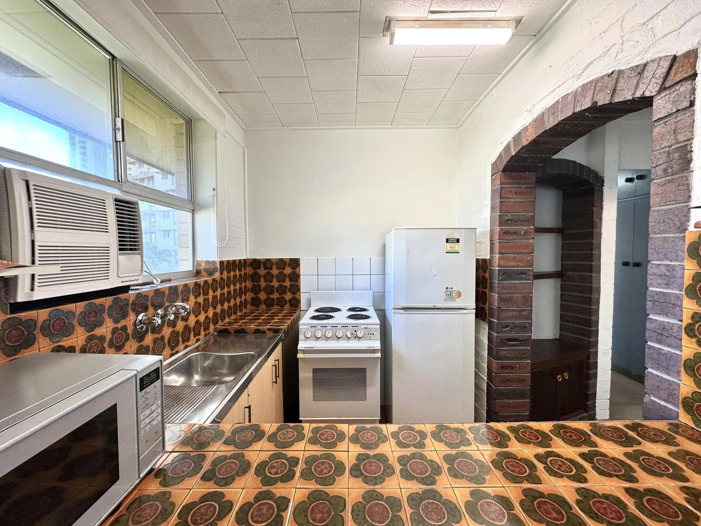 Additional image 4 of 8/5 Thornton Street, Surfers Paradise QLD 4217