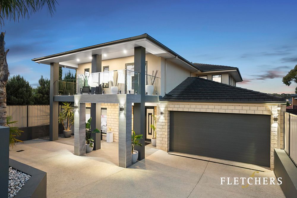 4 bedrooms House in 15 Tudor Drive MOOROOLBARK VIC, 3138