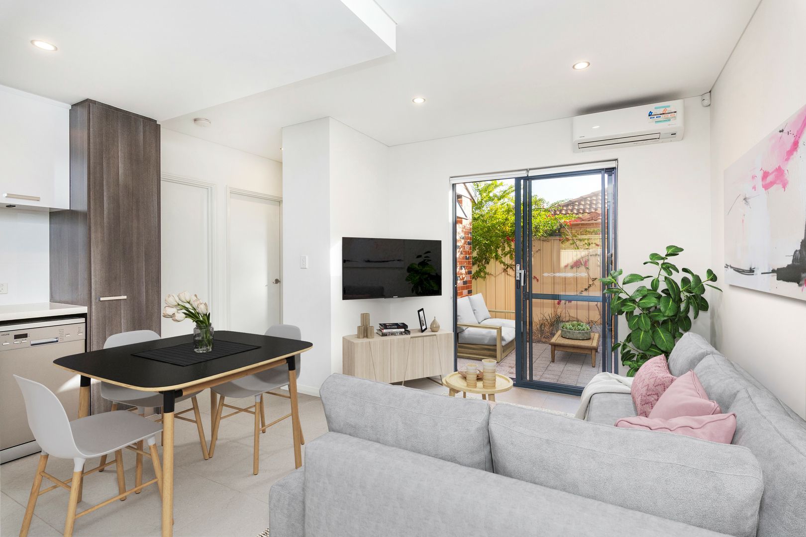 2 bedrooms Apartment / Unit / Flat in 4/55 Constance Street NOLLAMARA WA, 6061