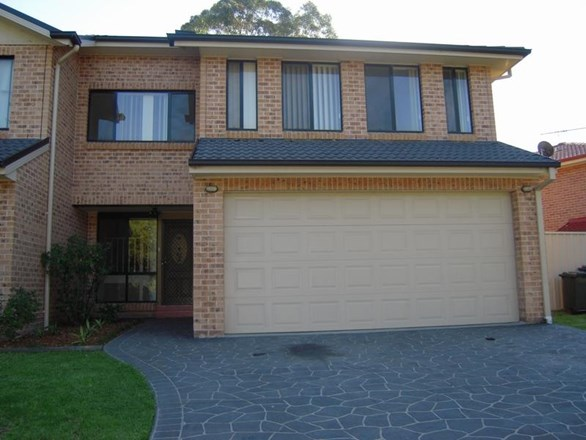 28A Fullerton Circuit, St Helens Park NSW 2560