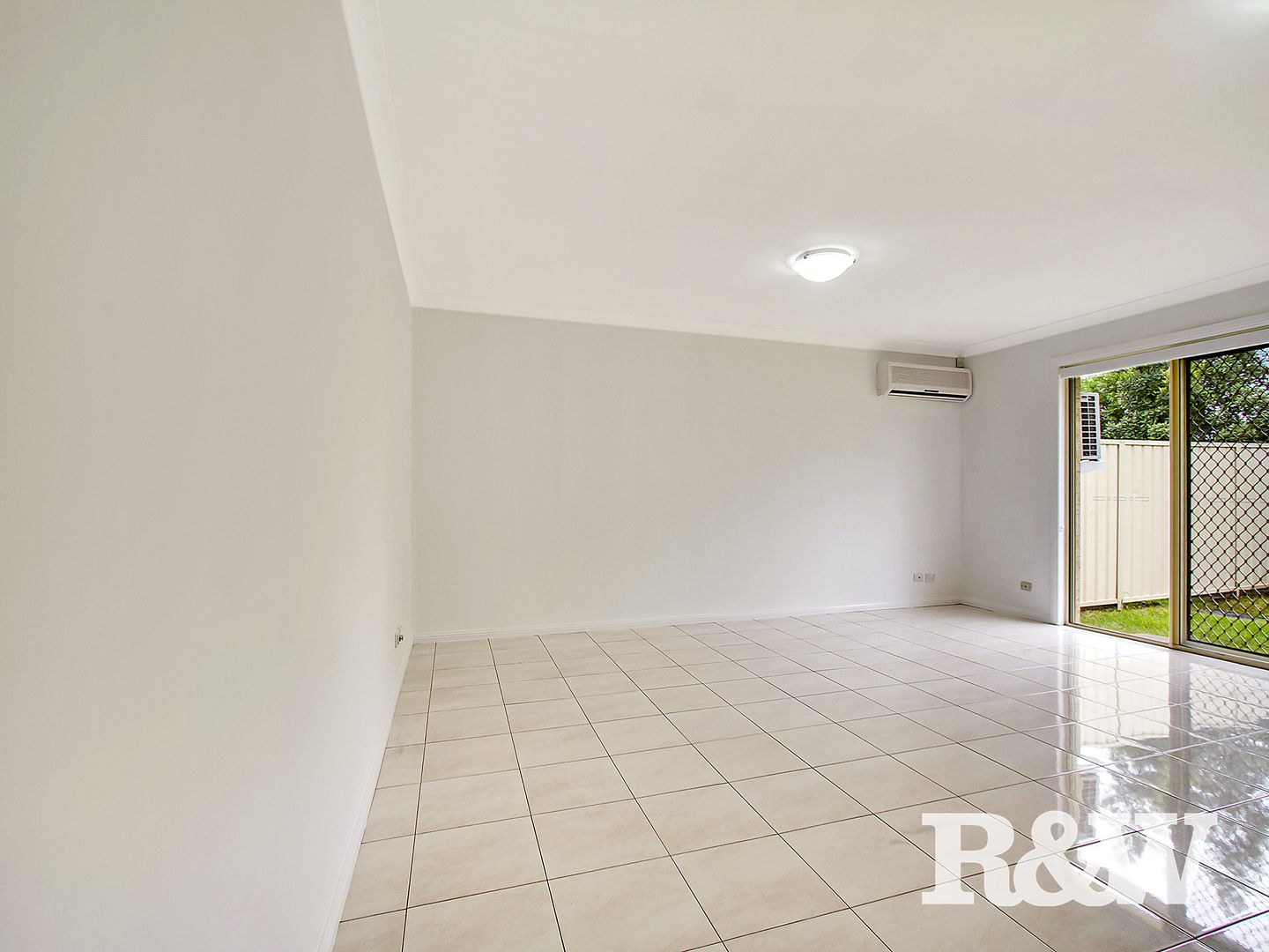 2/18 Florence Street, Oakhurst NSW 2761, Image 1