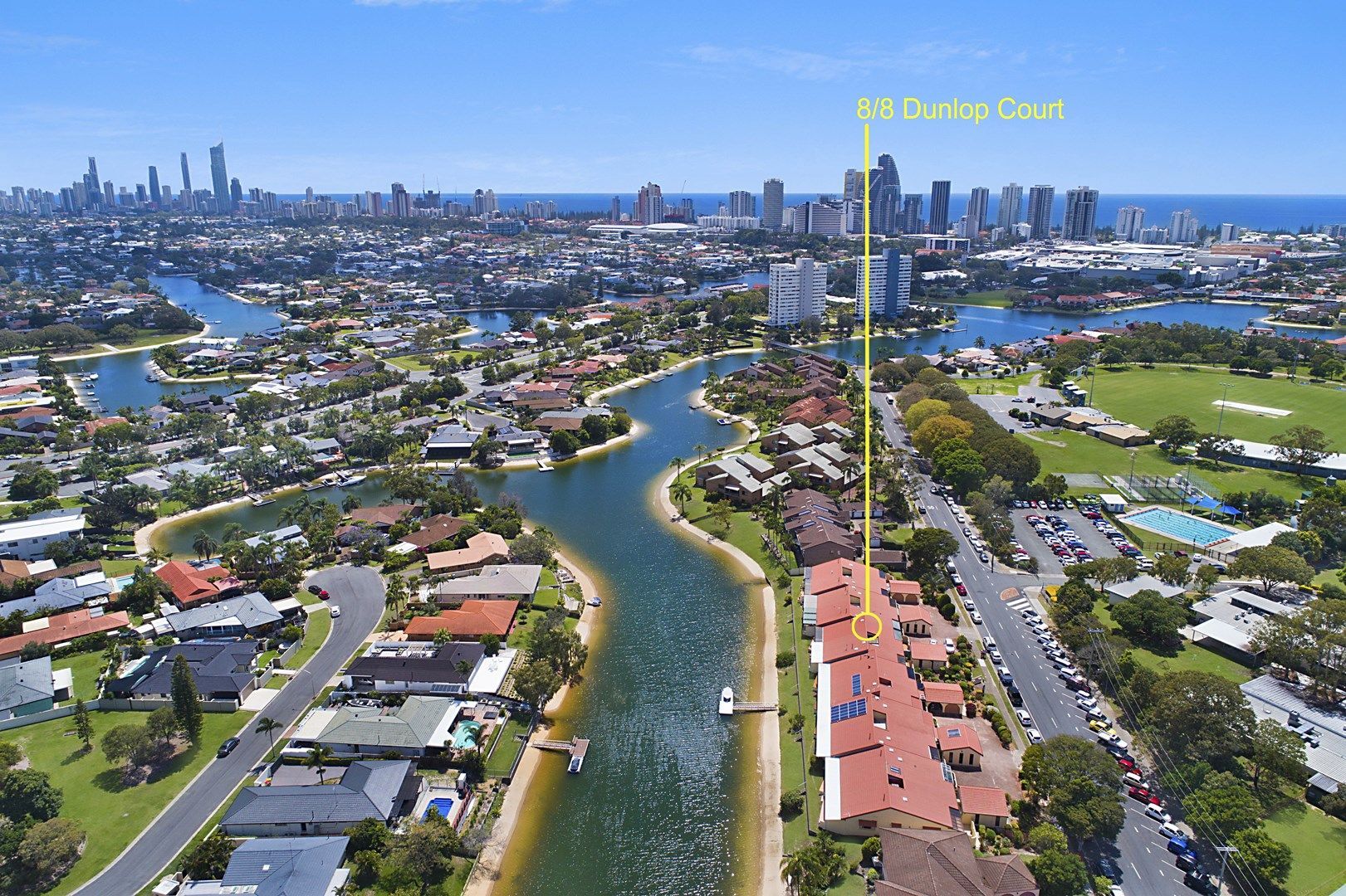 8 'Villa Floridia' 8 Dunlop Court, Mermaid Waters QLD 4218, Image 2
