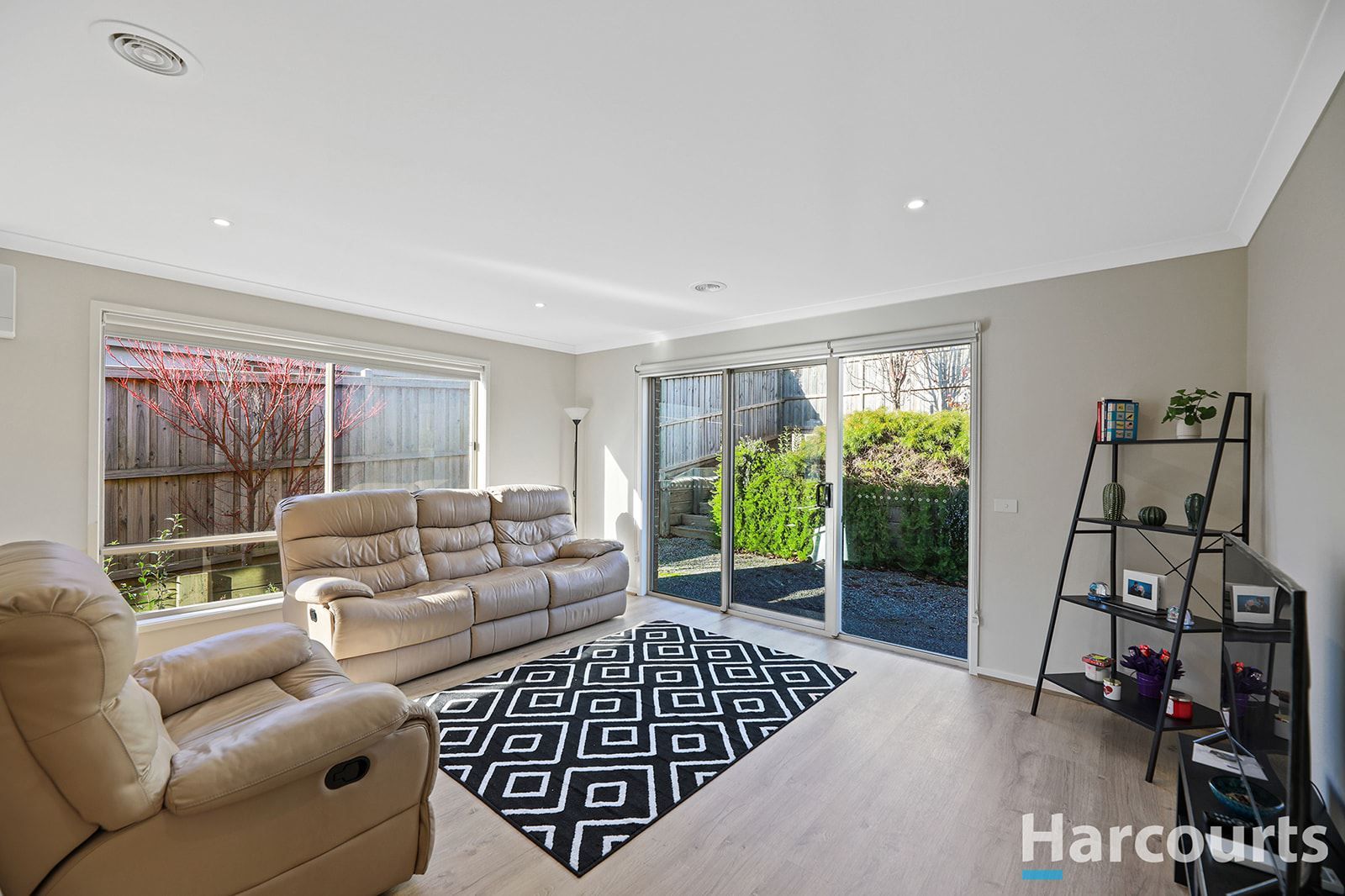 10 Maidenhair Drive, Warragul VIC 3820, Image 1