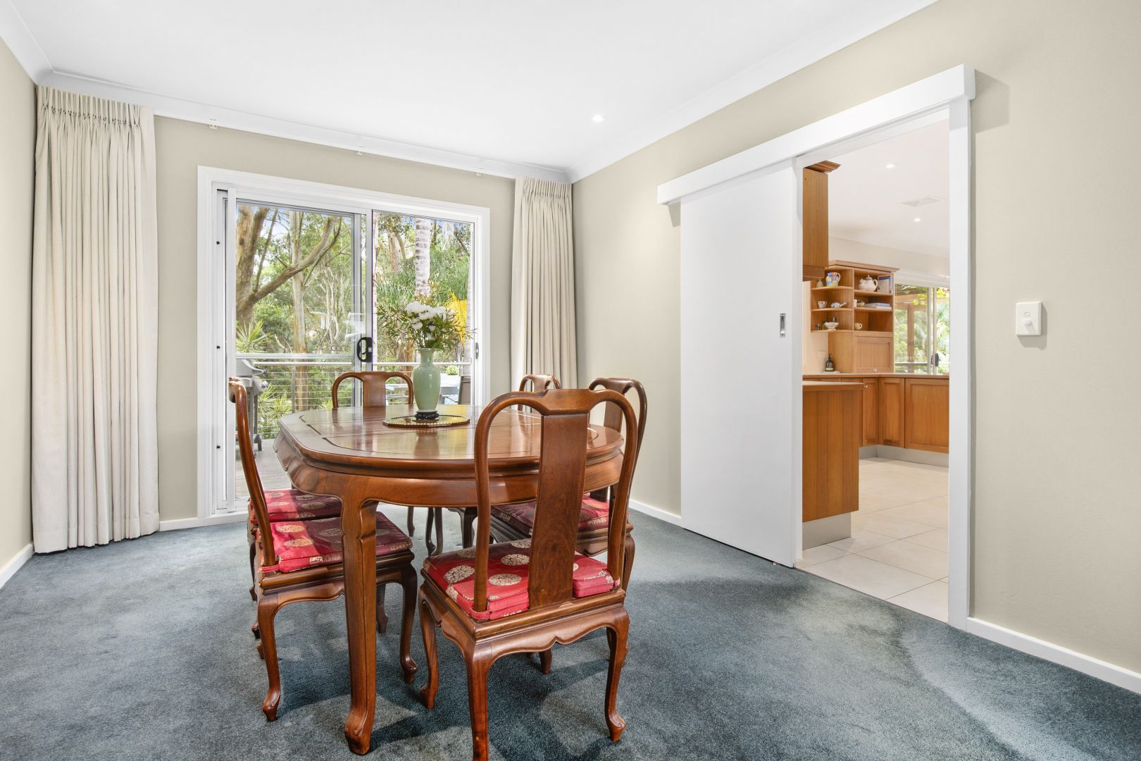 10 Greenhaven Drive, Pennant Hills NSW 2120, Image 2