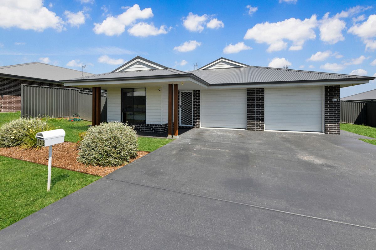 3 bedrooms Apartment / Unit / Flat in 1/22 Forrest Way GUNNEDAH NSW, 2380