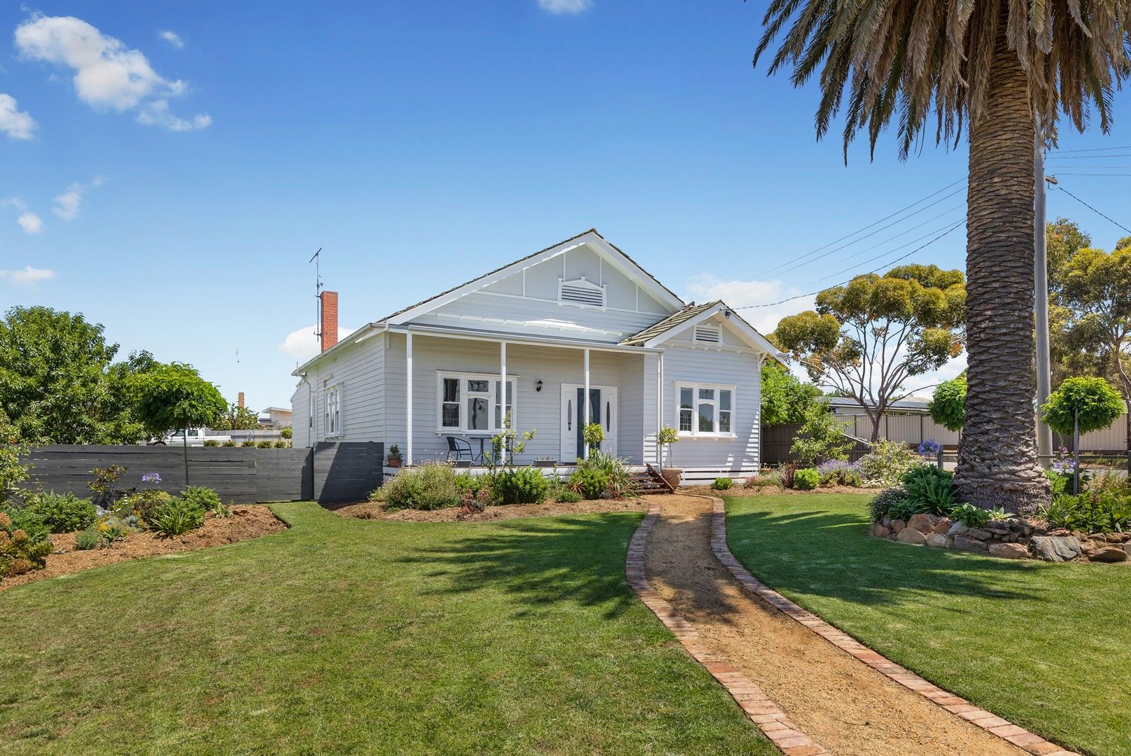 4 bedrooms Rural in 15 View Street CHARLTON VIC, 3525
