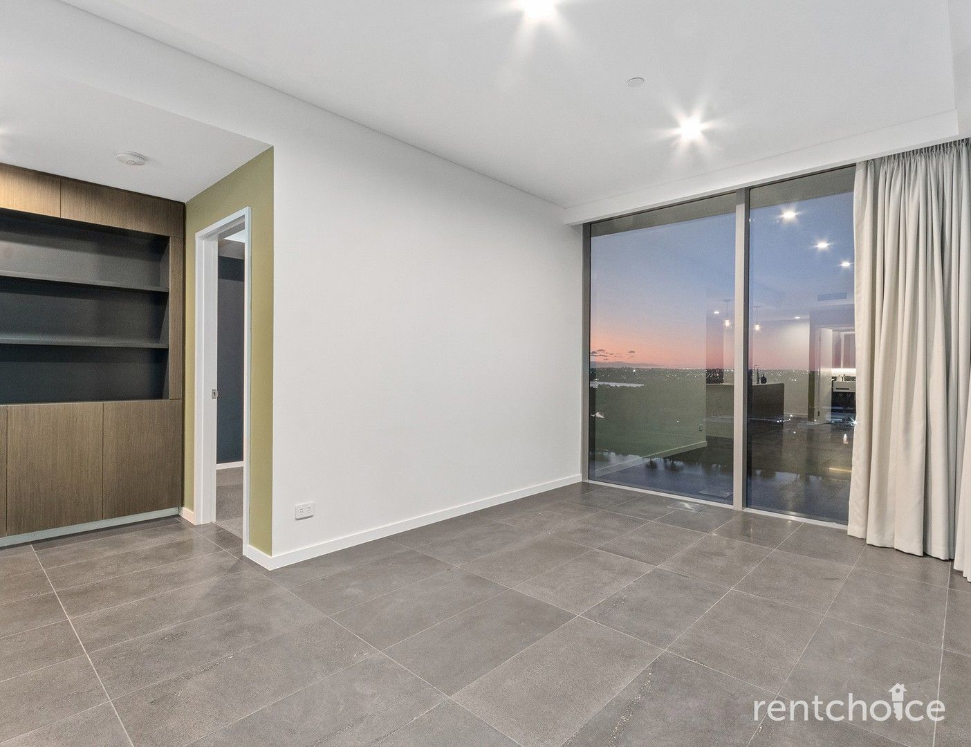 2 bedrooms Apartment / Unit / Flat in 1004/60 Riversdale Road RIVERVALE WA, 6103