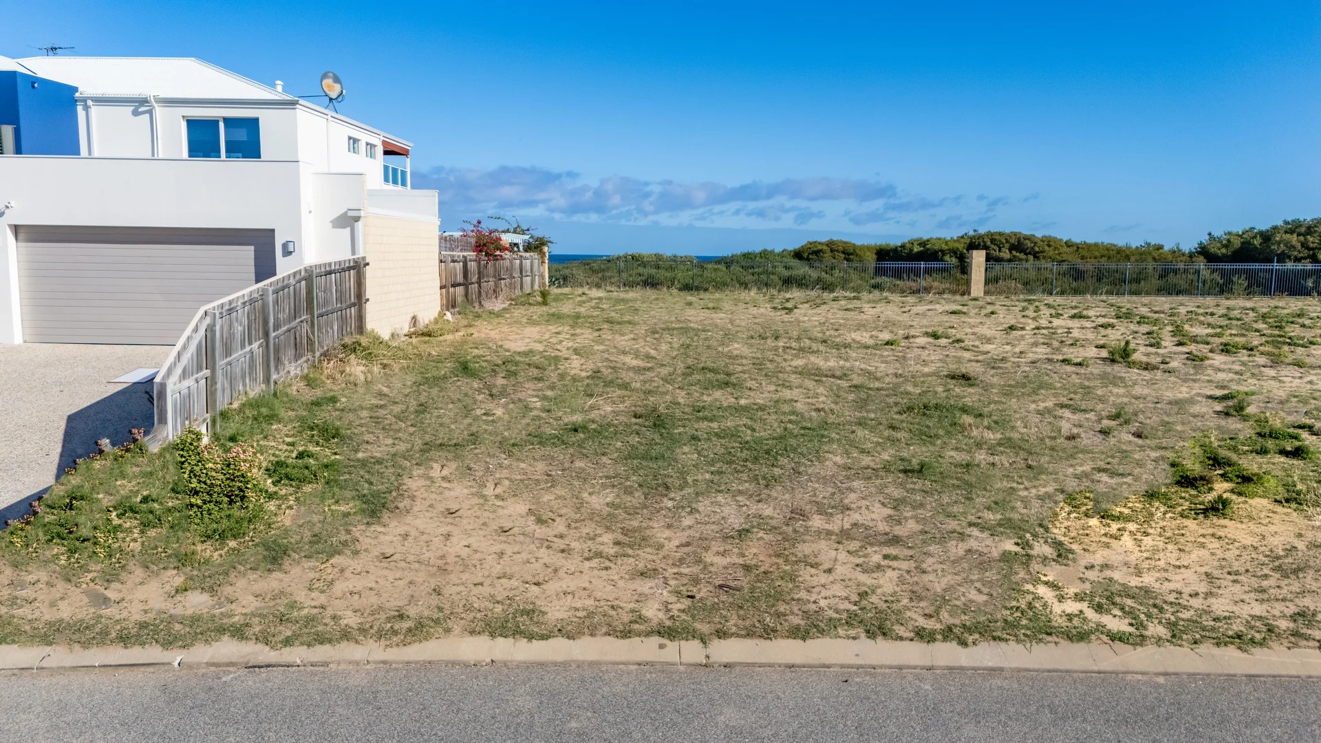 Additional image 6 of 18 Seeana Pass, Halls Head WA 6210