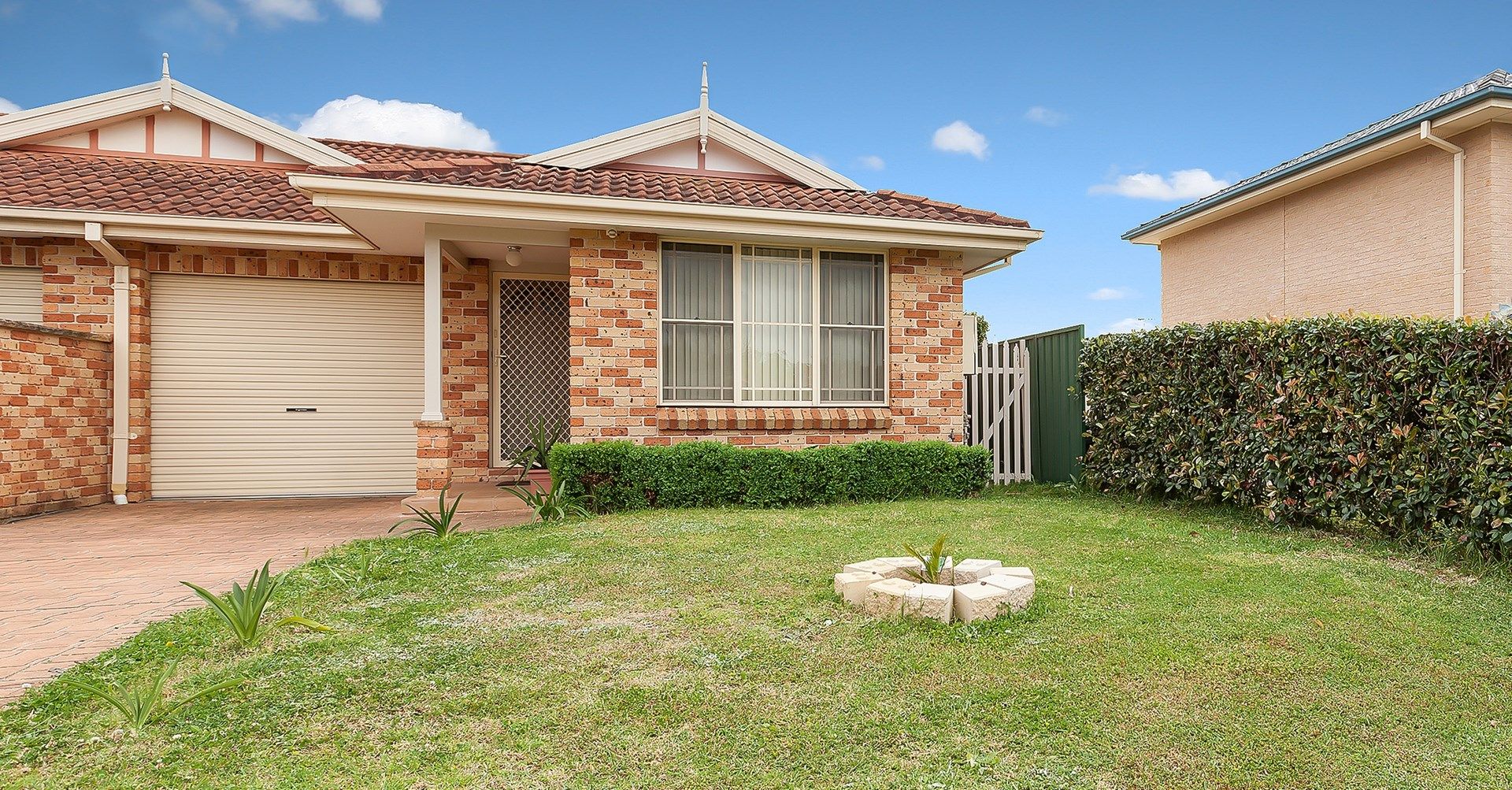 2/64 Ironside Avenue, St Helens Park NSW 2560, Image 0